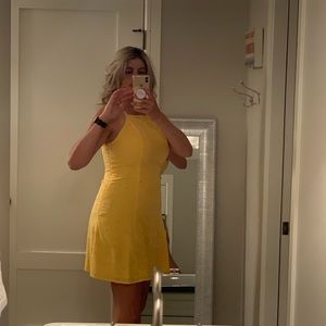 Yellow summer dress! ☀️
